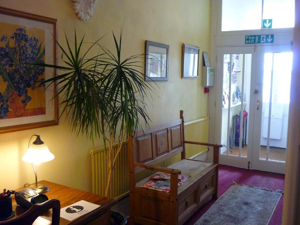 איסטבורן Arden Guest House מראה חיצוני תמונה